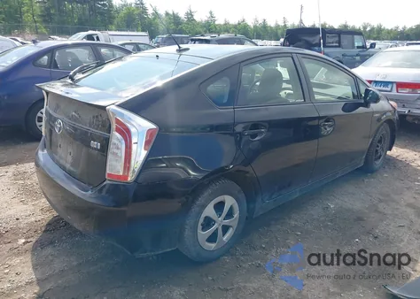 2015 Toyota Prius Four z USA, uszkodzony, nr VIN JTDKN3DU0F1872321